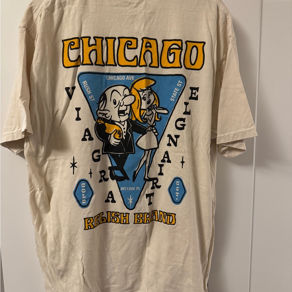 Relish Brand Beige Chicago V Triangle Graphic T-Shirt XL